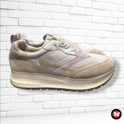 **HOY** Zapatillas  TAMARIS color Blanco y beige Talla Calzado 39