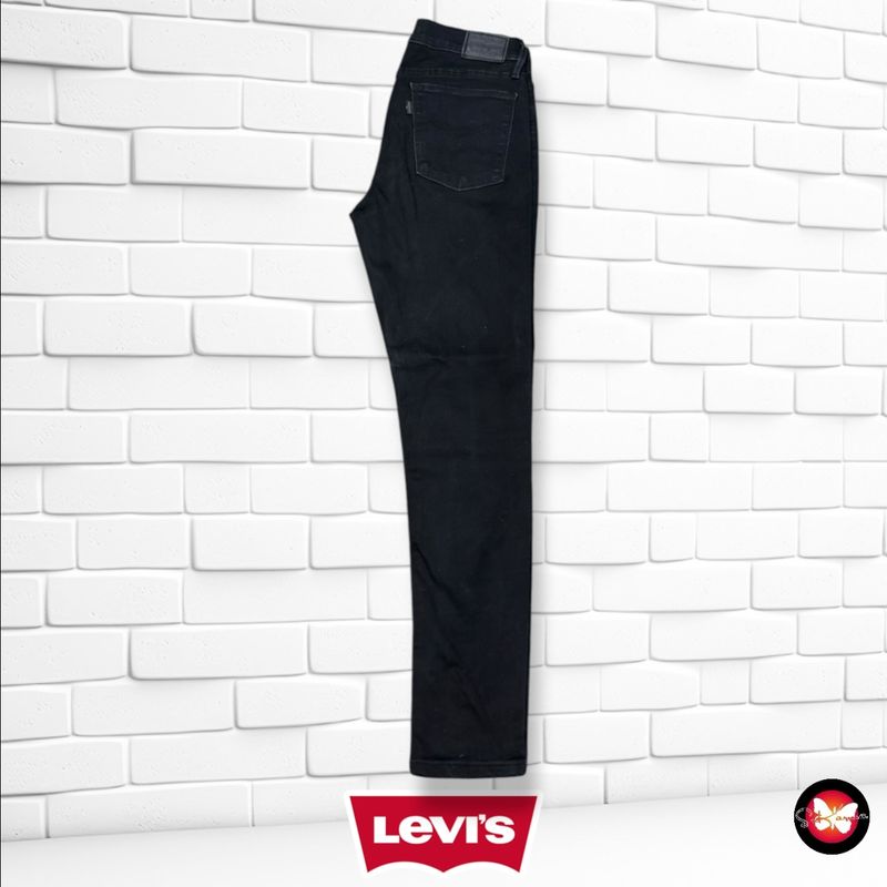 **HOY** Pantalón 710 SUPER SKINNY LEVI’S color Negro vaquero Talla M/L (W29)
