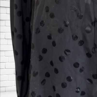 **HOY** Camisola de lunares GUESS color Negro Talla XS (grande)