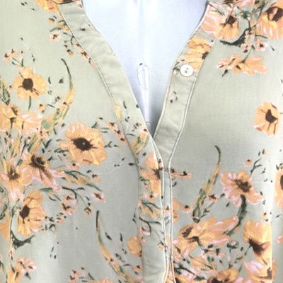 **HOY** Blusa de manga corta ULLA POPKEN color Verde salvia y nude Talla 50/52