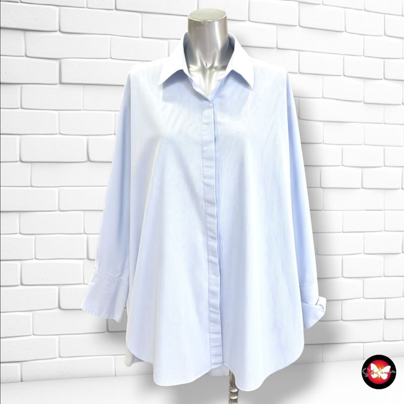 **HOY** Camisola oversized de rayitas ZARA color Celeste Talla S (grande)