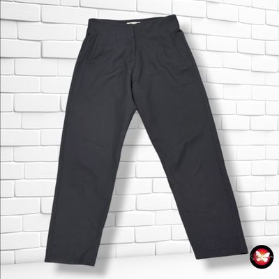 **HOY** Pantalón de vestir  color Negro Talla L (pequeña)