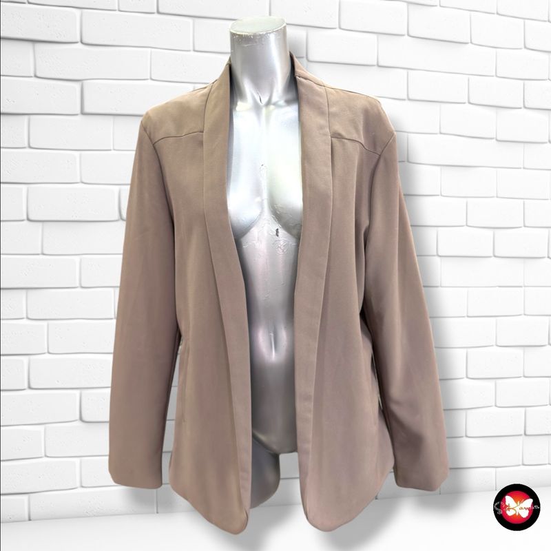Blazer básica AMISU color Taupe Talla 42