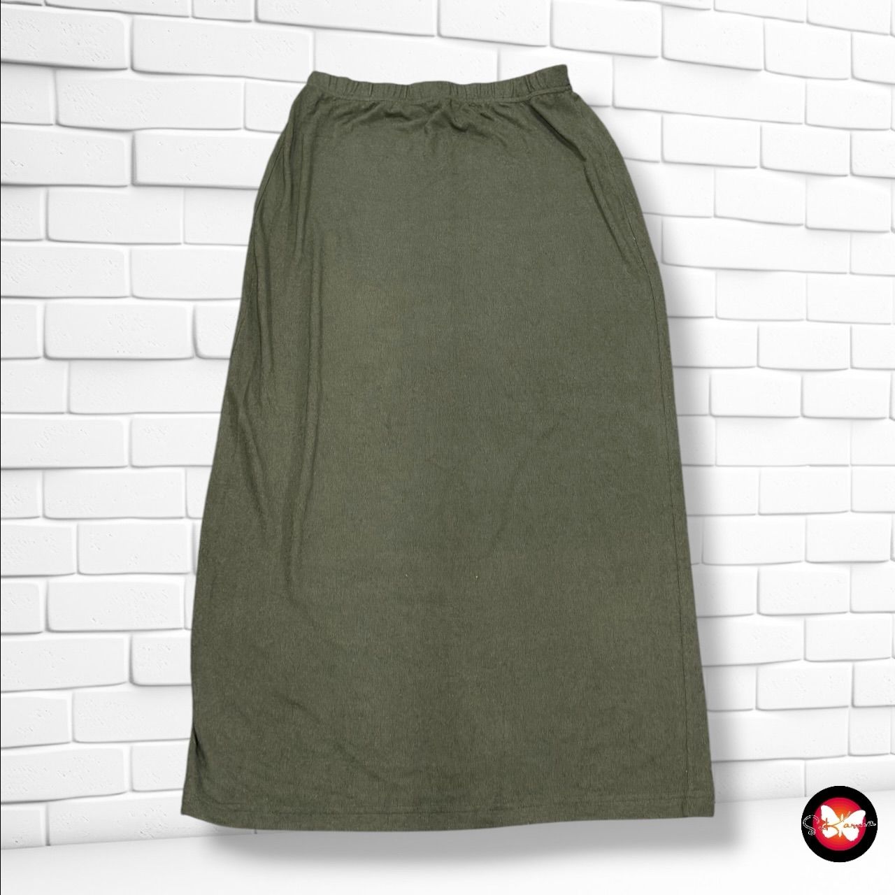 **HOY** Falda larga de punto  color Verde oliva Talla 40/42