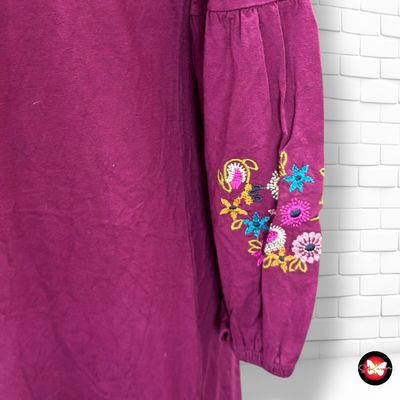 **HOY** Vestido con bordados  color Uva Talla ÚNICA