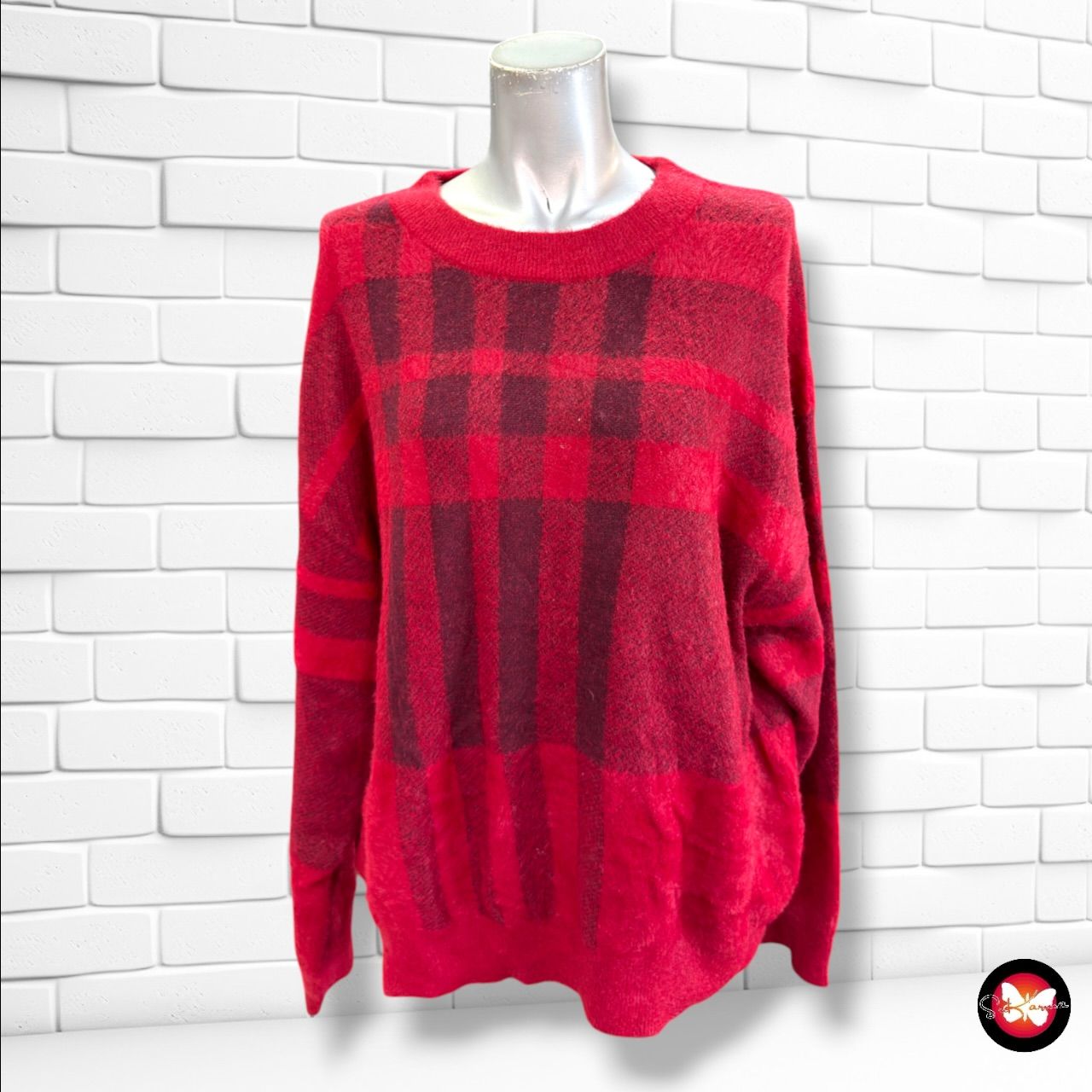 **HOY** Jersey de manga larga peludito GINA color Rojo y negro Talla L
