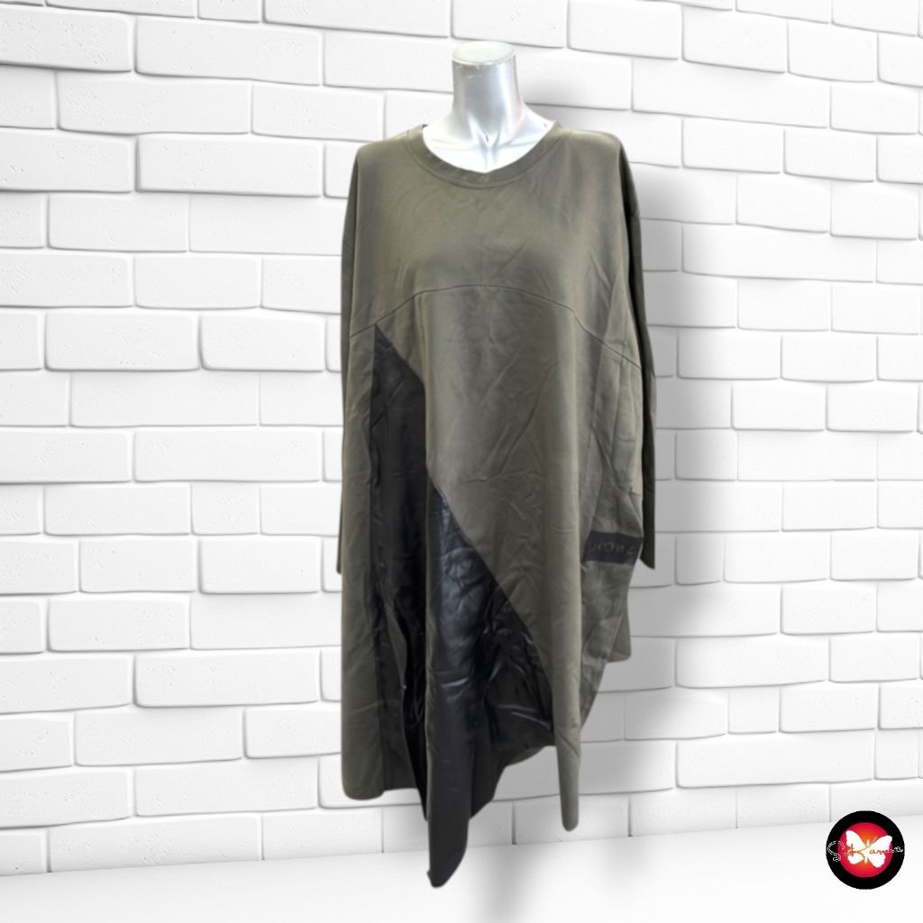 **HOY** MAXI Sudadera con piel sintética  color Verde oliva y negro Talla ÚNICA GRANDE
