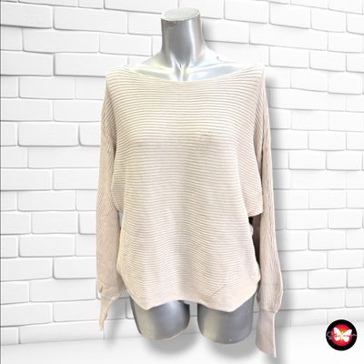 **HOY** Jersey corte mariposa ONLY color Crema Talla XL