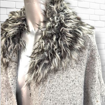 **HOY** Chaqueta de punto con pelito PRIMARK color Gris Talla 9-10 AÑOS
