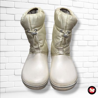 **HOY** Botas acolchadas CROCS color Blanco Talla Calzado 38 (pequeña)