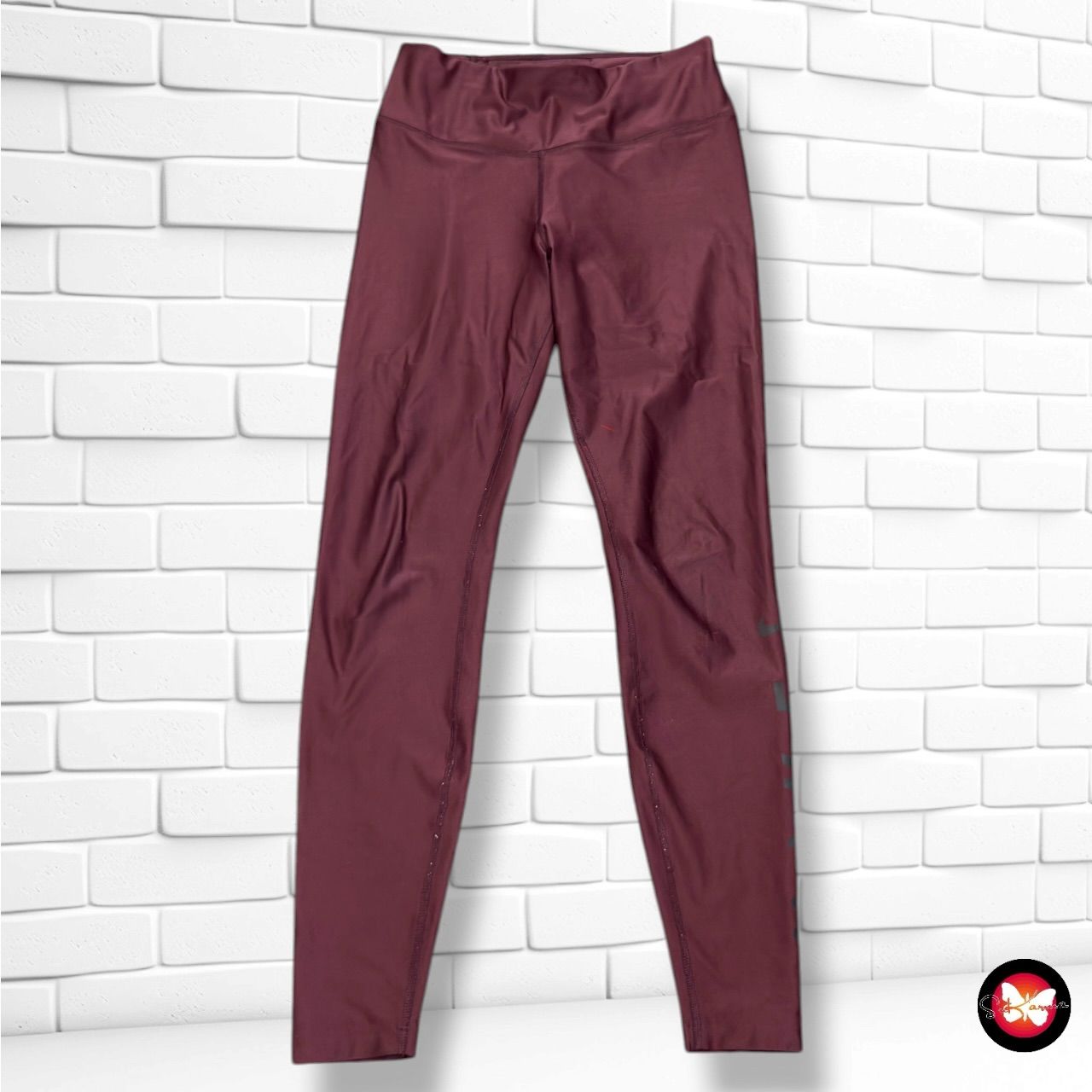 **HOY** Mallas deportivas NIKE color Vino Talla XS