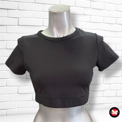 **HOY** Camiseta deportiva cropped TRENDYOL color Negro Talla M