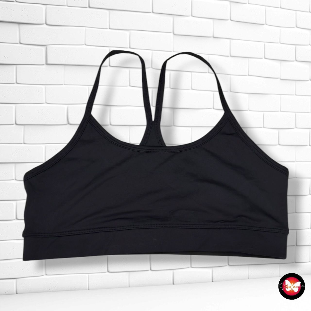 **HOY** Top deportivo ENERGETICS color Negro Talla M