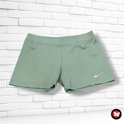 **HOY** Mallas deportivas cortas NIKE color Verde Talla L