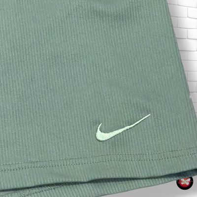 **HOY** Mallas deportivas cortas NIKE color Verde Talla L
