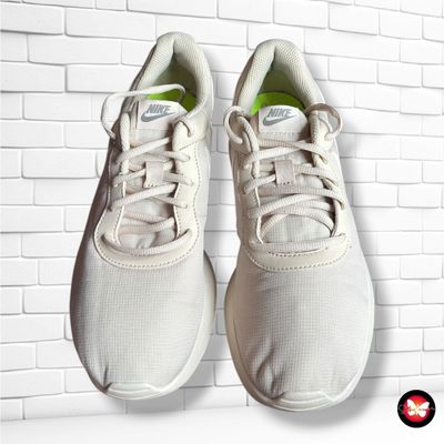 **HOY** Zapatillas TANJUN REFINE NIKE color Beige Talla Calzado 40