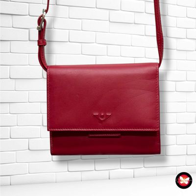 **HOY** Bolso bandolera tipo billetera  color Rojo Talla PEQUEÑO