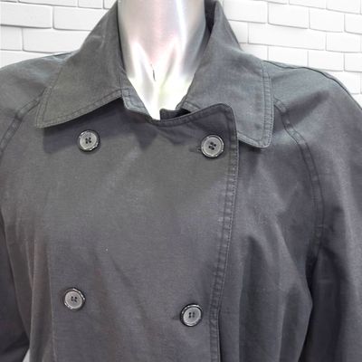 **HOY** Gabardina larga HENNES color Negro Talla 42