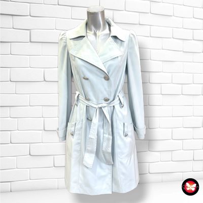 **HOY** Gabardina NAF NAF color Celeste Talla 40 (pequeña)