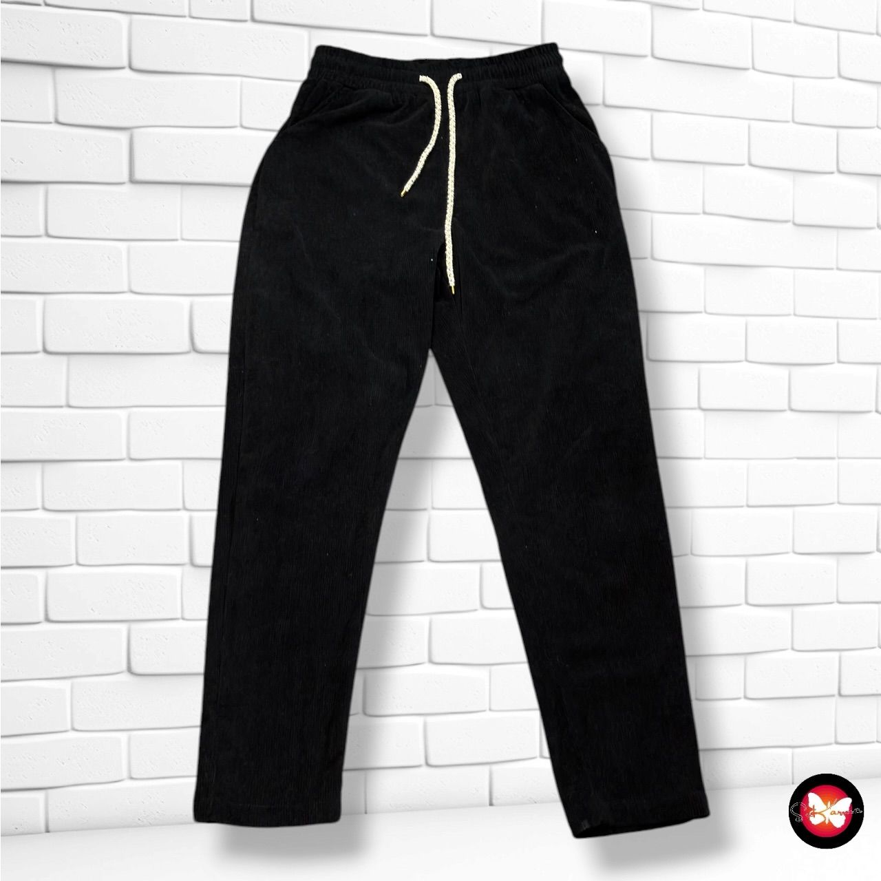 **HOY** Pantalón jogger de pana EMMA ELLA color Negro Talla S