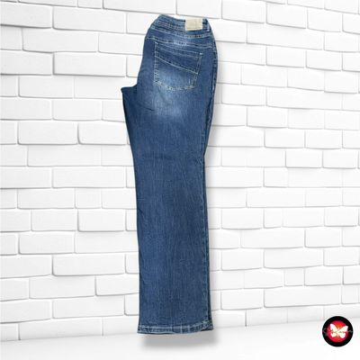 **HOY** Pantalón CECIL color Azul vaquero Talla XL (W34) (grande)