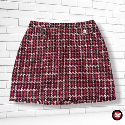 **HOY** Falda tweed S.OLIVER color Negro, rojo y blanco Talla 40
