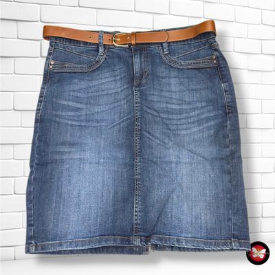 **HOY** Falda con cinturón  color Azul vaquero Talla 40 (grande)