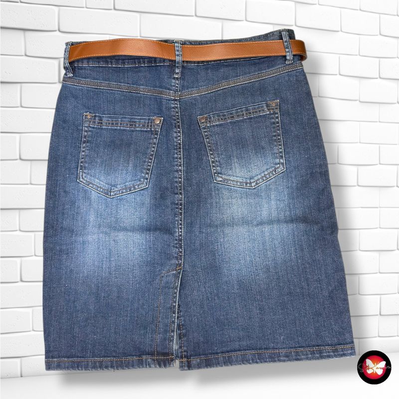 **HOY** Falda con cinturón  color Azul vaquero Talla 40 (grande)