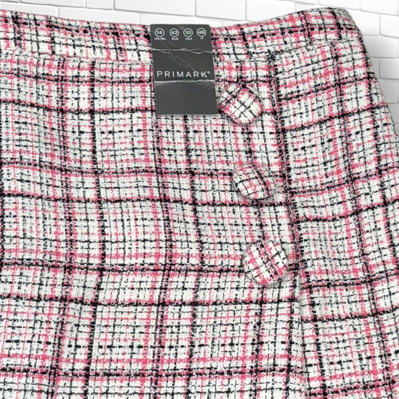 **HOY** Falda tweed PRIMARK color Crema, negro y rosa Talla 42