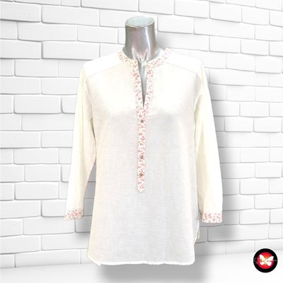 **HOY** Blusa de media manga con florecitas WANDA color Hueso Talla XL (pequeña)