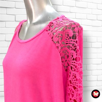 **HOY** Camiseta corte mariposa color Rosa Talla ÚNICA