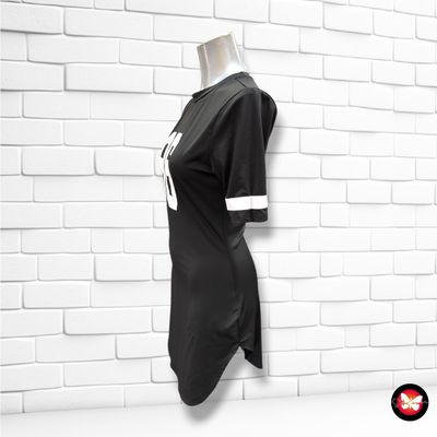 **HOY** Vestido deportivo color Negro Talla M (pequeña)