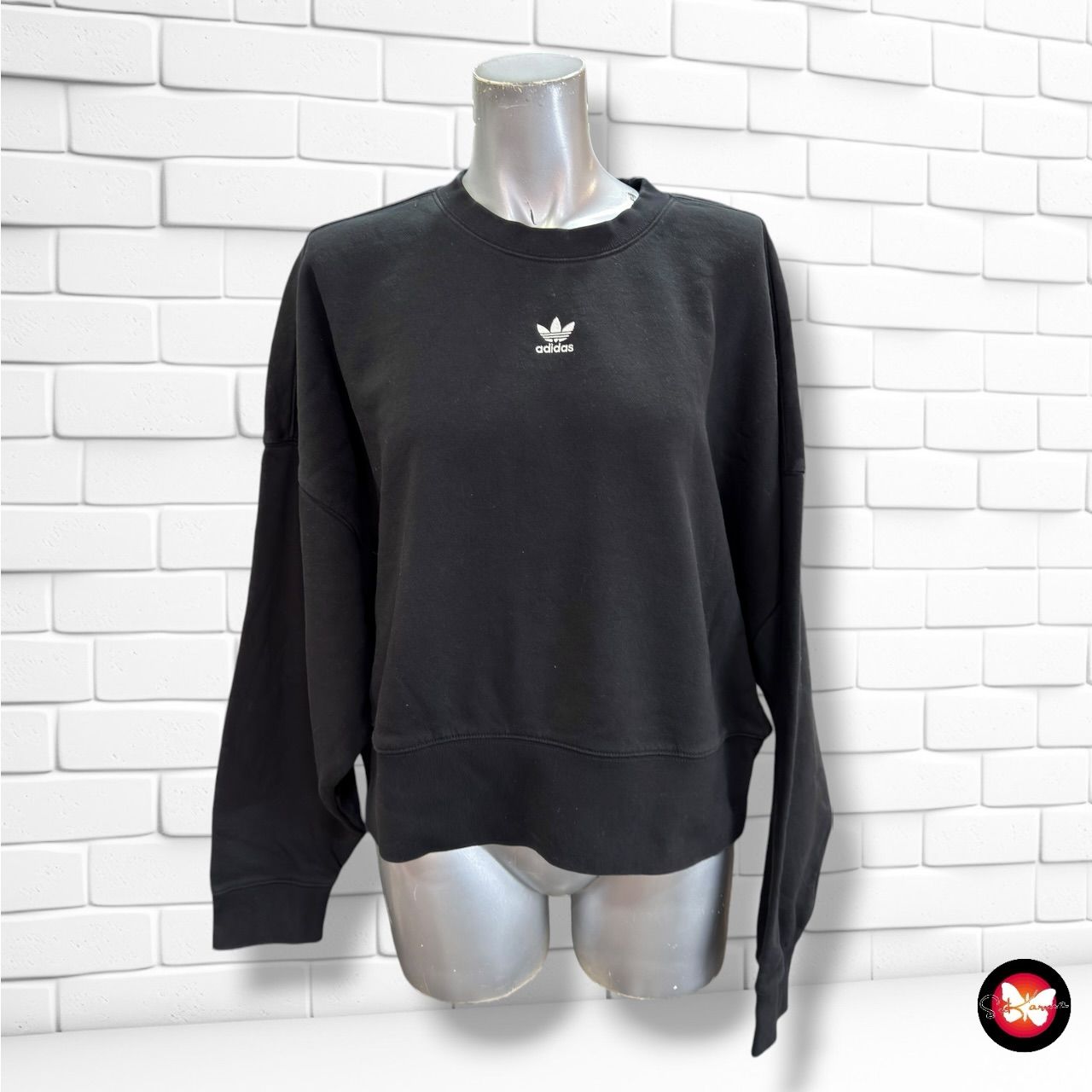 **HOY** Sudadera cropped ADIDAS color Negro Talla 34 (grande)