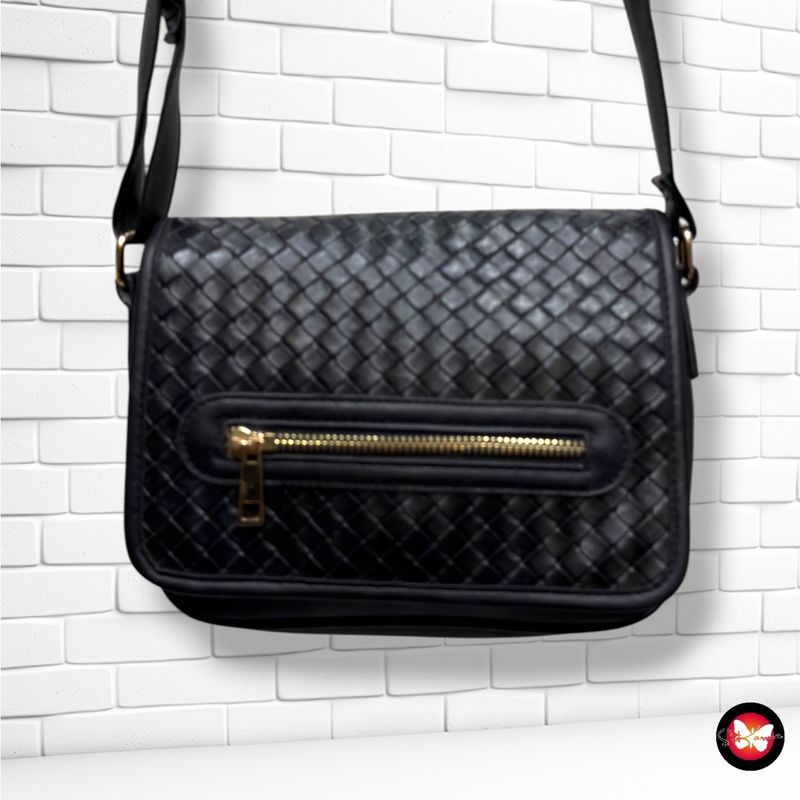 **HOY** Bolso bandolera ATMOSPHERE color Negro Talla PEQUEÑO