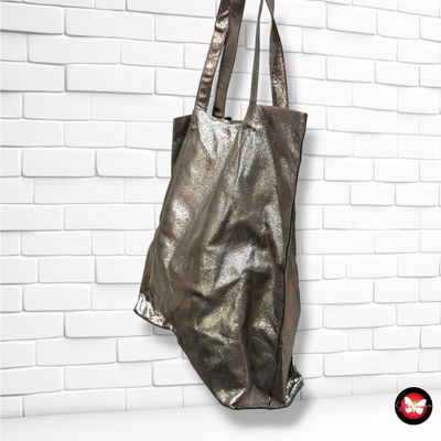 **HOY** Bolso de hombro  color Verde oliva metálizado Talla GRANDE