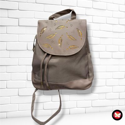 **HOY** Mochila de tela + billetera  color Taupe Talla MEDIANO