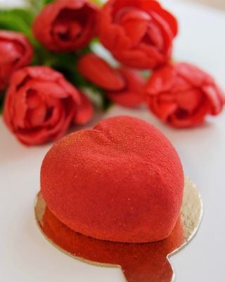 Mousse srdcia (Pistácia-malina)