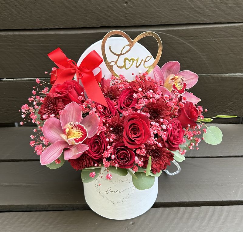 B2601 - Mixed Flowers in a box