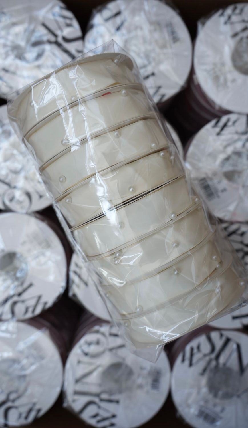 Ribbon with Pearls 111 White X8