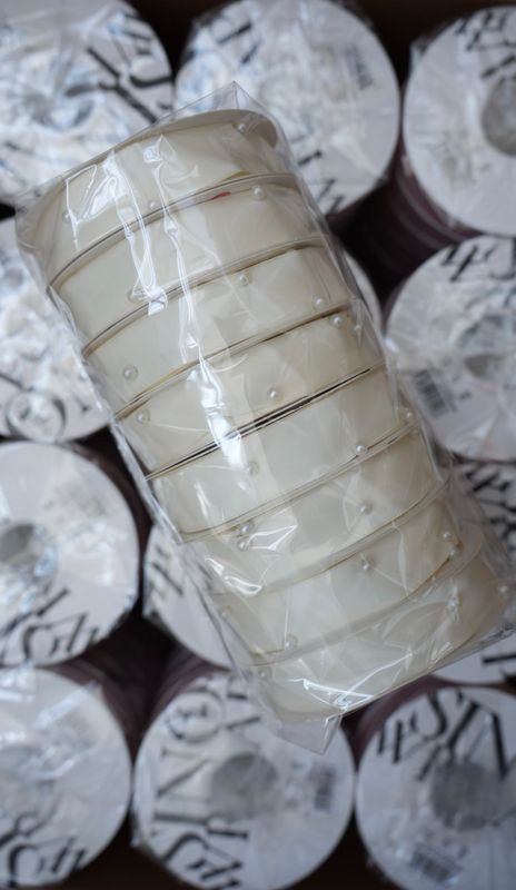 Ribbon with Pearls 111 White X8