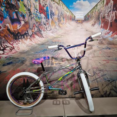 BMX Custom Build : Haro Lineage "Ground Master" – Edition Oil Slick &amp; Chrome
