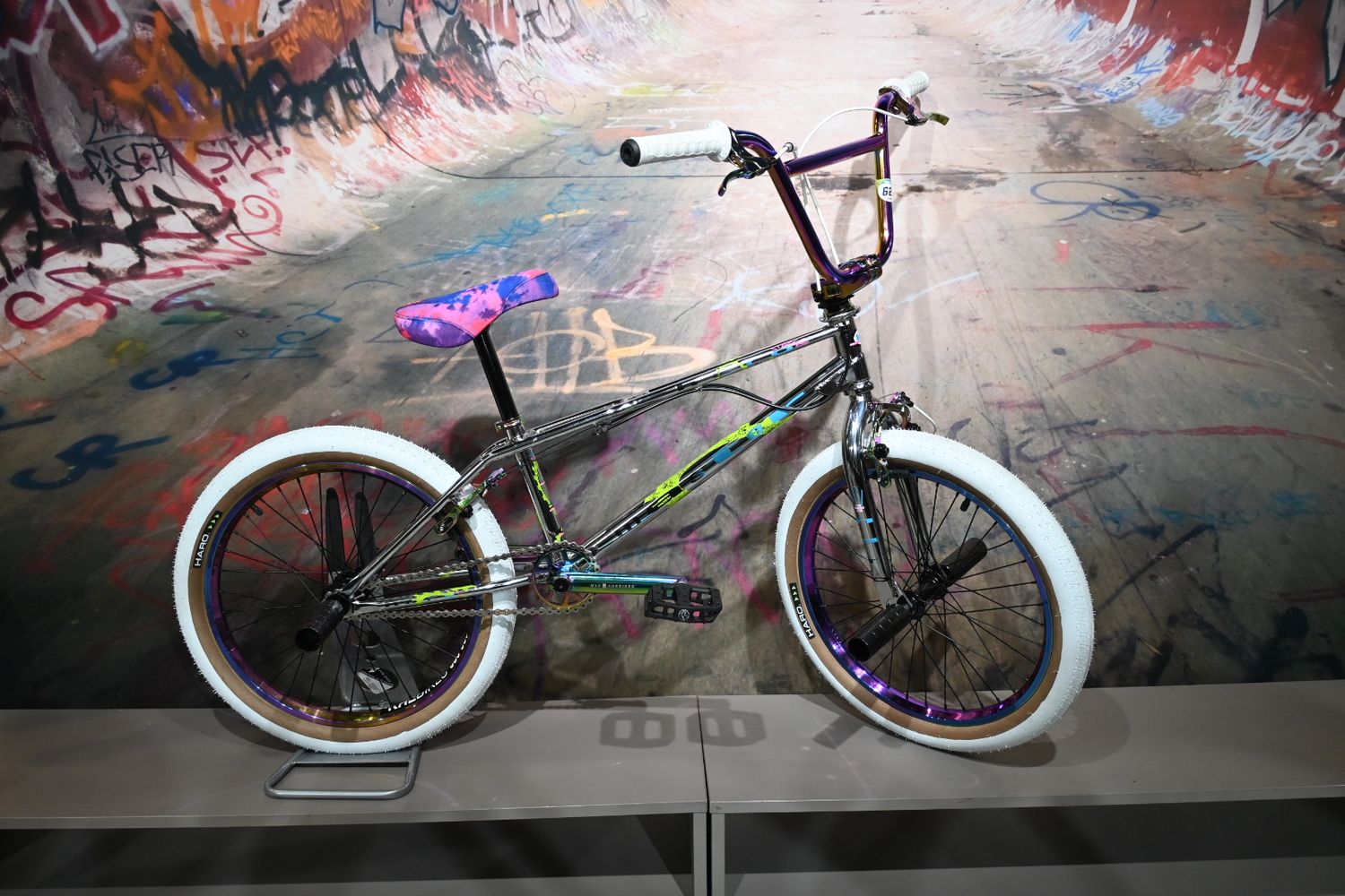 BMX Custom Build : Haro Lineage "Ground Master" – Edition Oil Slick &amp; Chrome