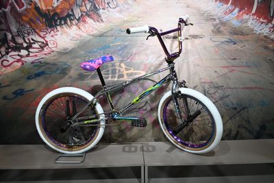 BMX Custom Build : Haro Lineage "Ground Master" – Edition Oil Slick &amp; Chrome