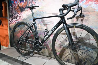 Colnago V5Rs – SRAM Force AXS &amp; Mavic Cosmic SLR 45