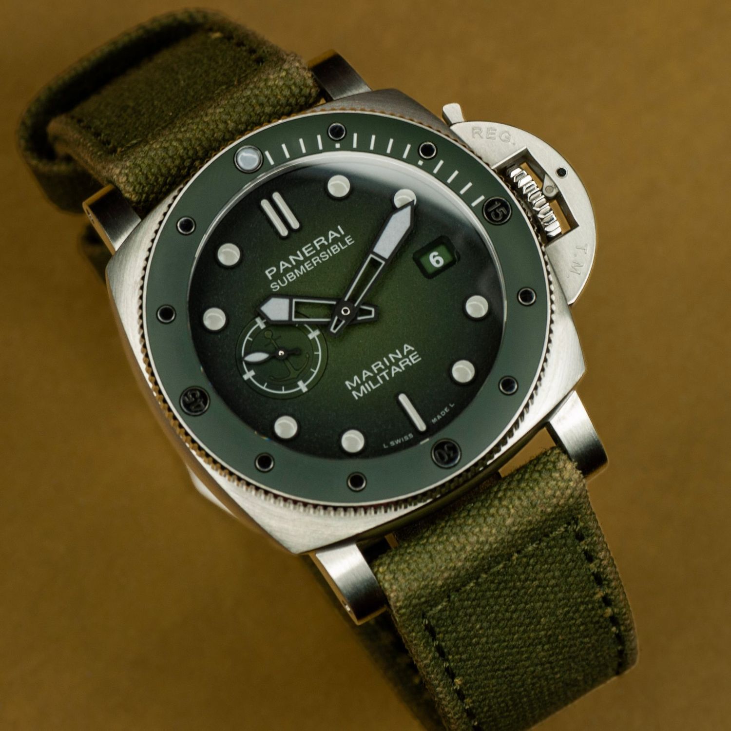 Panerai Submersible Marina Militare 44mm - PAM001697 Panerai Submersible Marina Militare 44mm - PAM001697