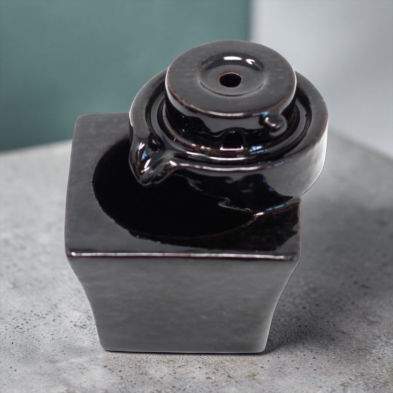 FONTANA DI RIFLUSSO ROTONDO A QUADRATO FONTANA DI RIFLUSSO ROTONDO A QUADRATO