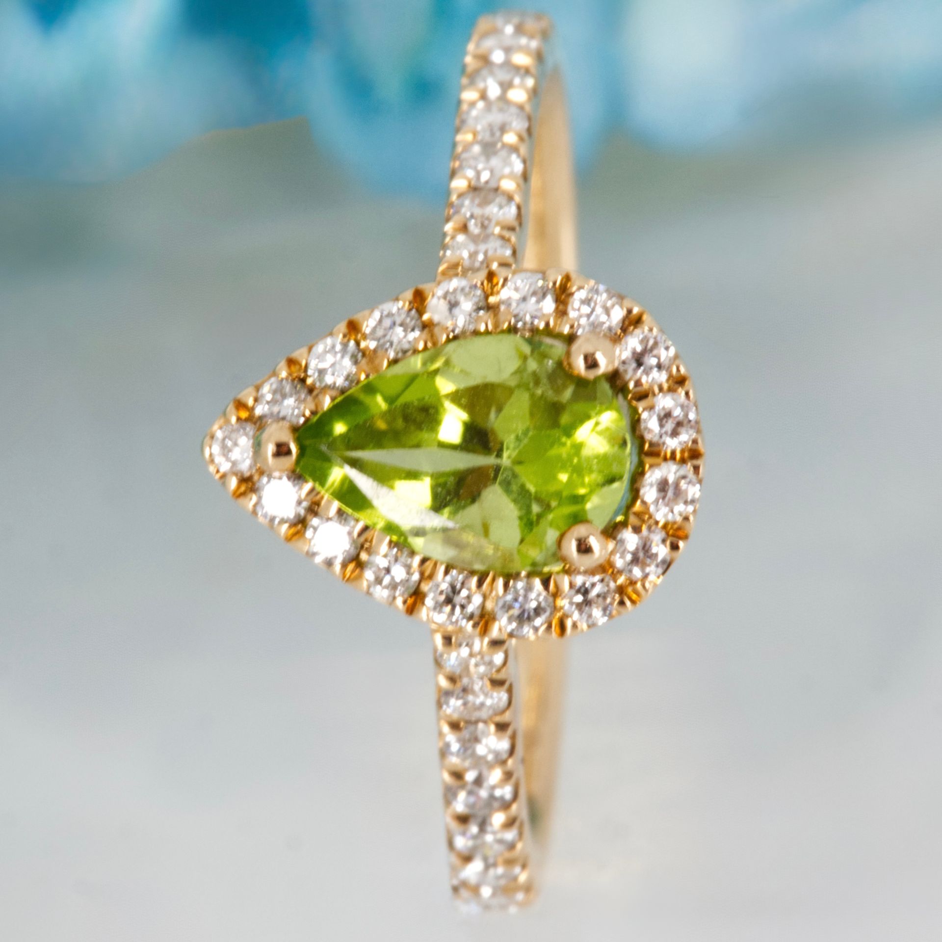 18ct Yellow Gold Pear Cut Peridot & Round Brilliant Cut Diamond Halo Cluster Ring