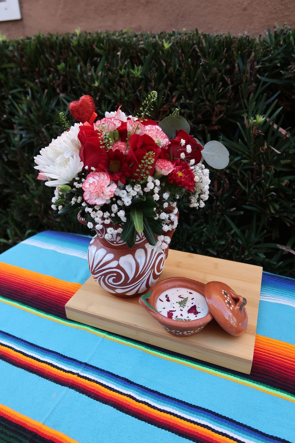 Sugar Rose Petals with Lid Candle