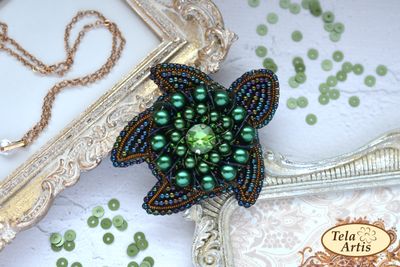 Turtle by Tela Artis Bead Embroidery Kit for making accessory (brooch)