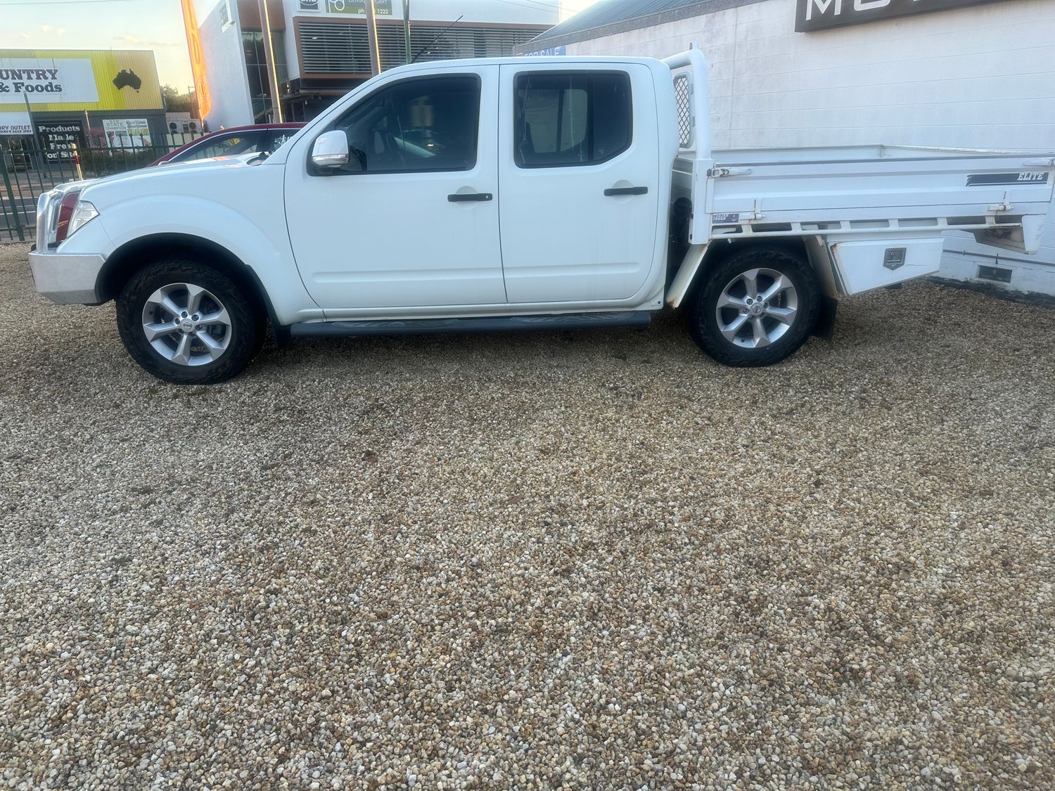 11/2012 NISSAN NAVARA 4X4 TURBO DIESEL DUALCAB